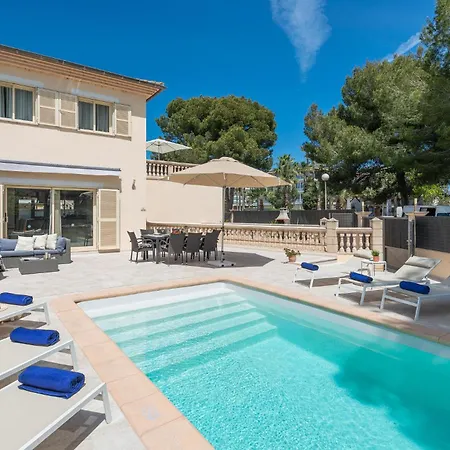 Awesome In With Outdoor Swimming Pool