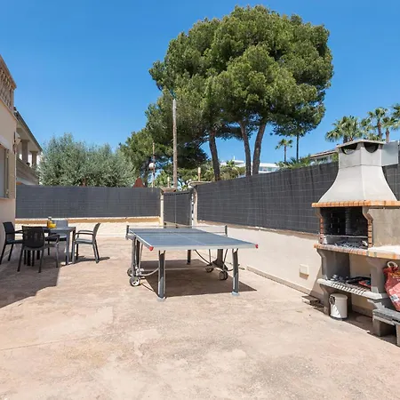 Holiday home Awesome In With Outdoor Swimming Pool *